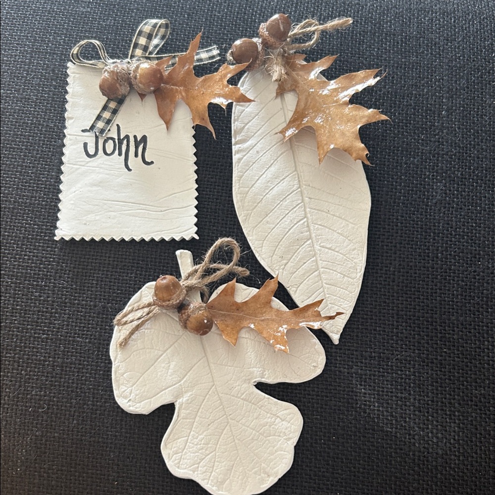 Autumn Leaf Place Cards with Acorns(Qty 6)